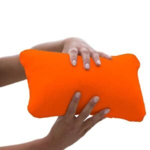 Travesseiro inflável com capa Laranja neon